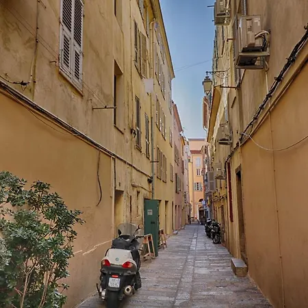 Joli Studio Au Coeur D'ajaccio * Ajaccio (Corsica)